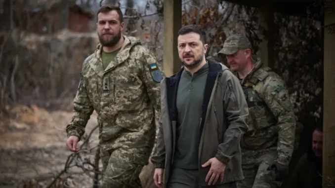 O presidente da Ucrânia, Volodymyr Zelenskyy, afirmou que o ataque mortal a sua cidade natal demonstra que a Rússia não deseja um cessar-fogo. Foto: Serviço de Imprensa Presidencial da Ucrânia/Divulgação via Reuters (Arquivo)