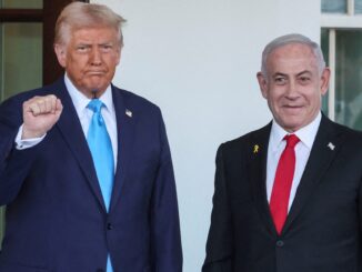 O presidente dos EUA, Donald Trump, recebe o primeiro-ministro israelense Benjamin Netanyahu na entrada da Casa Branca em Washington, EUA, em 4 de fevereiro de 2025. Foto: REUTERS/Leah Millis/Arquivo