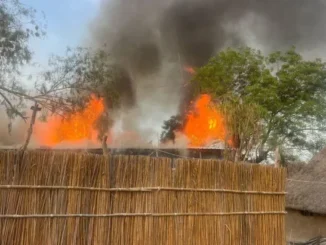 Aviação militar ataca cidade de Nasir no Sudão do Sul, intensificando temores de guerra renovada.