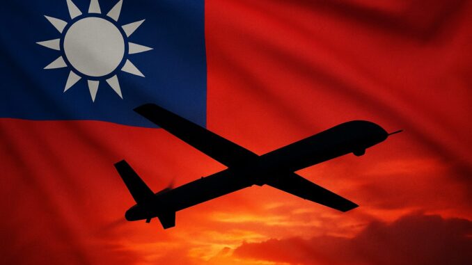 Silhueta de um drone militar voando ao pôr do sol, com a bandeira de Taiwan ao fundo.