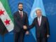 O Secretário-Geral da ONU, António Guterres, cumprimenta Ahmed al-Sharaa, presidente da Síria, durante reunião na sede da ONU em Nova York.