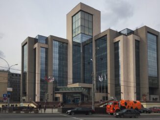 Fachada da sede da LUKOIL em Moscou, Rússia