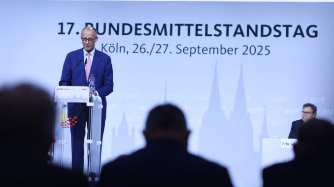 Friedrich Merz discursando em evento oficial da União Europeia sobre mercados de capitais em 26 de setembro de 2025.