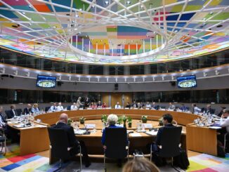 Líderes da União Europeia reunidos em Bruxelas durante a cúpula do Conselho Europeu em 23 de outubro de 2025.