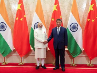 Primeiro-ministro indiano Narendra Modi e presidente chinês Xi Jinping em reunião durante a Cúpula da OCS em Tianjin, China.