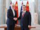 Li Qiang e o primeiro-ministro australiano Anthony Albanese durante o 9º Encontro Anual de Líderes China-Austrália.