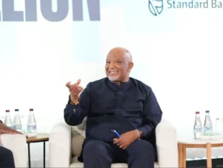 Mcebisi Jonas em debate econômico em Joanesburgo, África do Sul