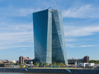 Edifício sede do Banco Central Europeu em Frankfurt, Alemanha, símbolo da moeda única e da economia digital europeia.