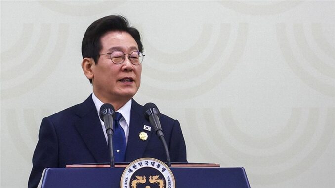 Presidente da Coreia do Sul fazendo discurso durante evento oficial